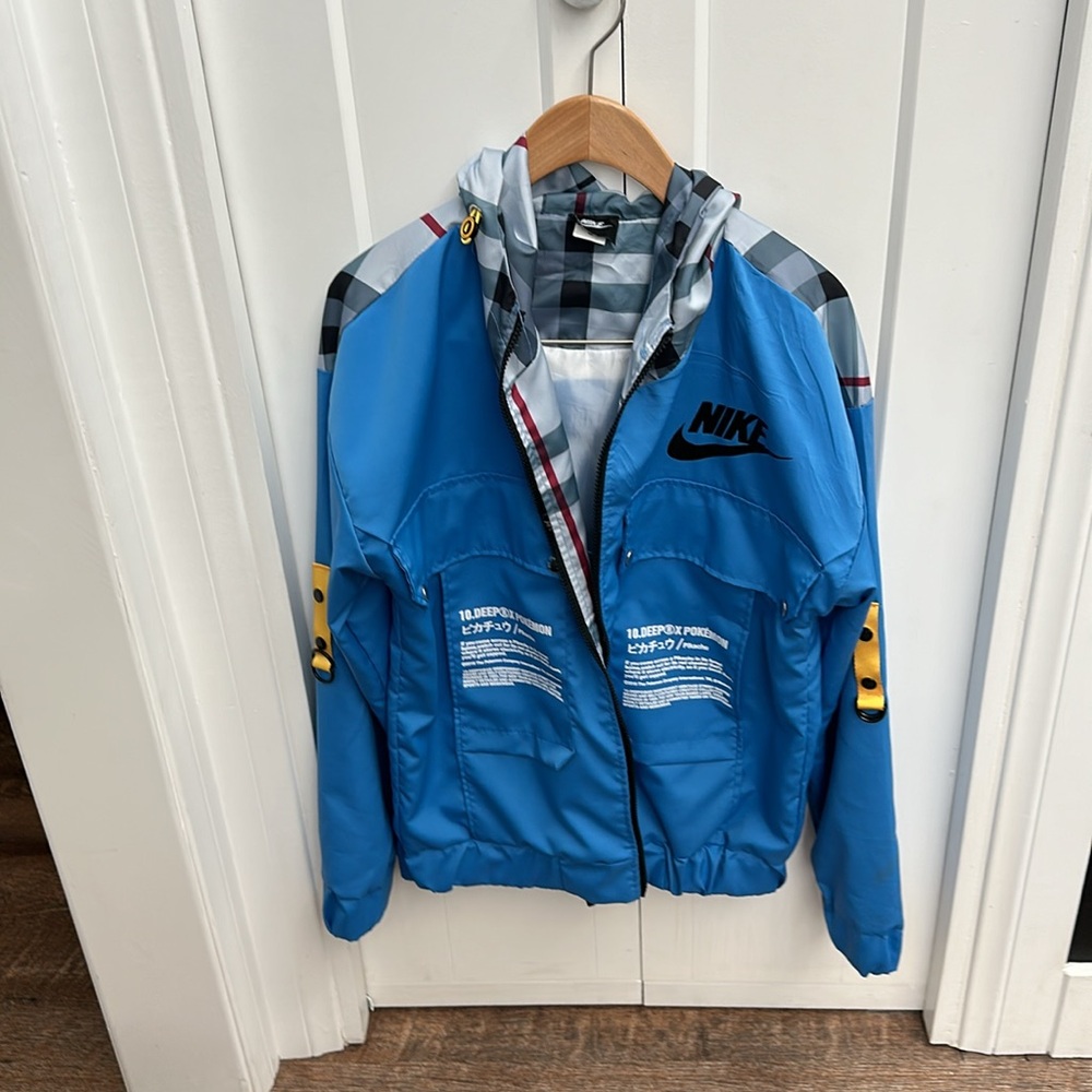 Nike 10 Deep X Pokemon Jacket Mens small Blue Windbreaker Japanese Anime Rare